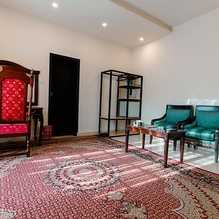 Hotel Vip House Peshawar Extérieur photo