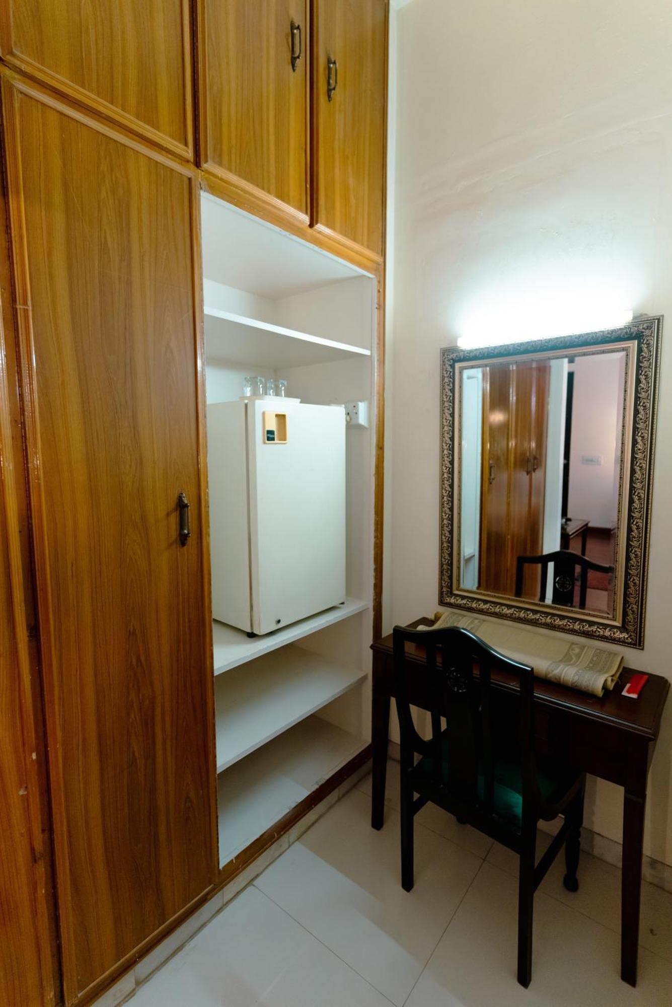 Hotel Vip House Peshawar Extérieur photo