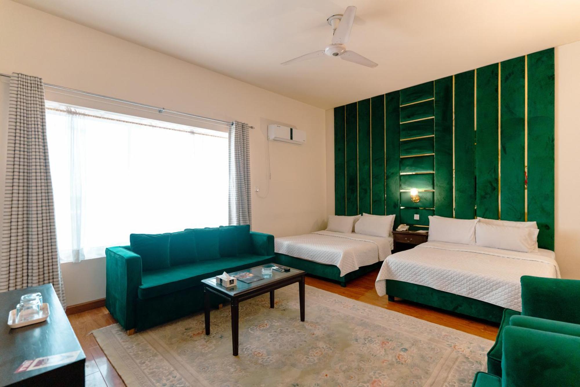 Hotel Vip House Peshawar Extérieur photo