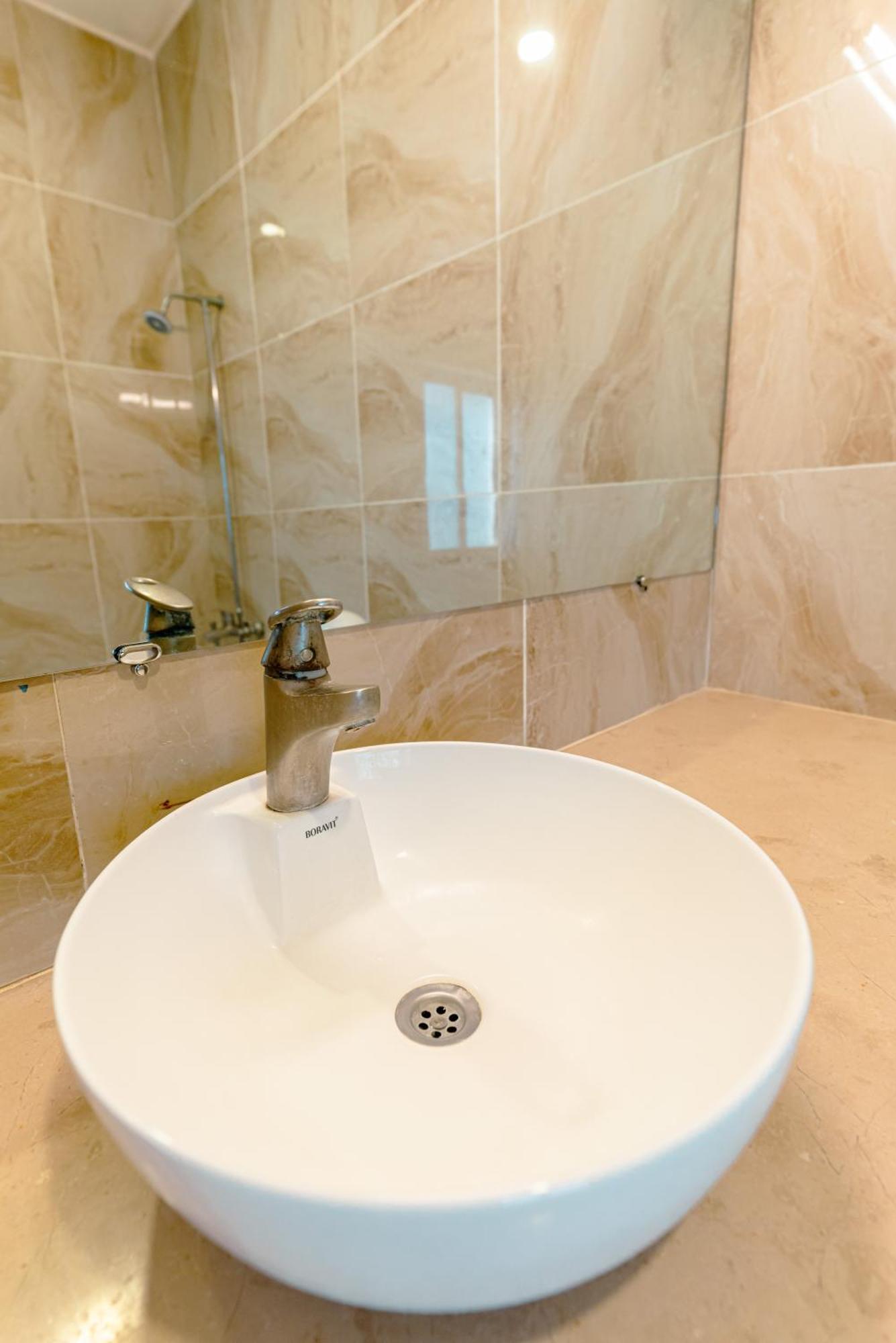 Hotel Vip House Peshawar Extérieur photo