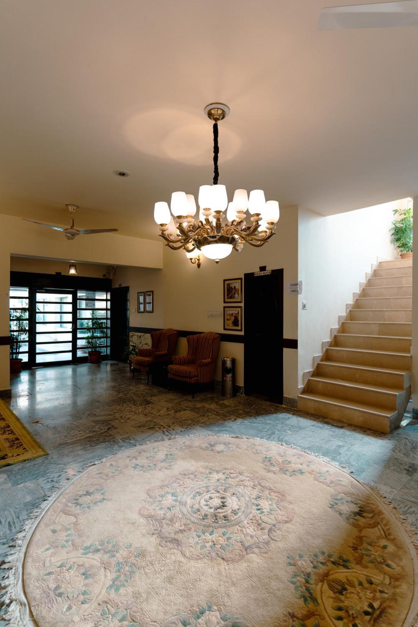 Hotel Vip House Peshawar Extérieur photo