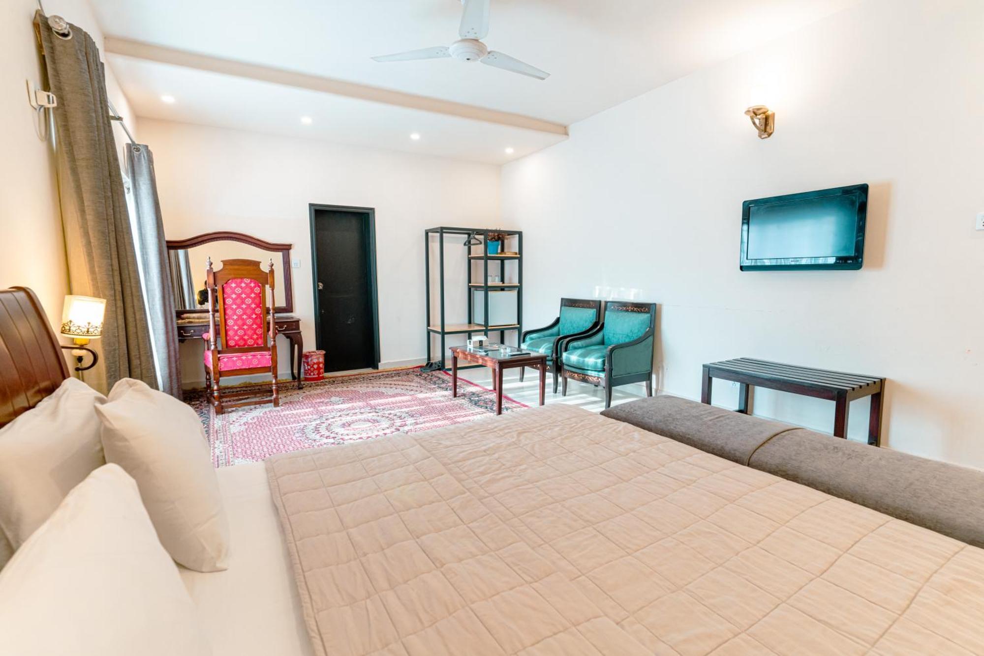 Hotel Vip House Peshawar Extérieur photo
